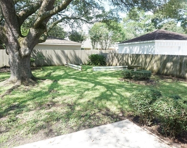 5727 Braesvalley Drive - Photo Thumbnail 14