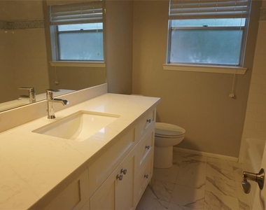 5727 Braesvalley Drive - Photo Thumbnail 8