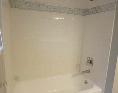 5727 Braesvalley Drive - Photo Thumbnail 9