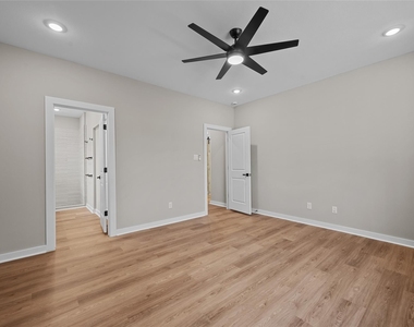 28407 Champion Oaks Drive - Photo Thumbnail 20
