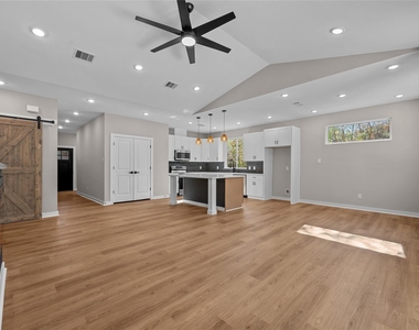 28407 Champion Oaks Drive - Photo Thumbnail 9