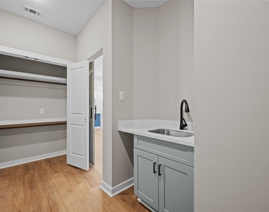 28407 Champion Oaks Drive - Photo Thumbnail 25