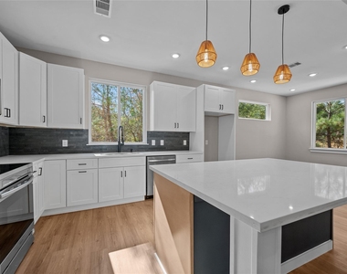 28407 Champion Oaks Drive - Photo Thumbnail 15