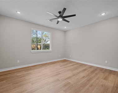 28407 Champion Oaks Drive - Photo Thumbnail 19