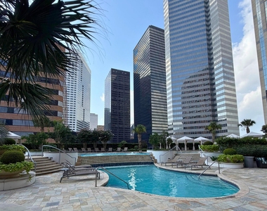 1400 Mckinney Street - Photo Thumbnail 10