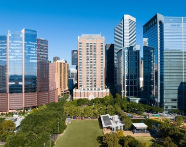 1400 Mckinney Street - Photo Thumbnail 5