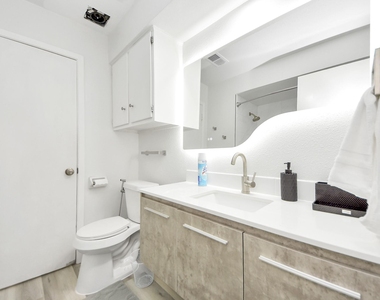 6710 Biggs Court - Photo Thumbnail 27