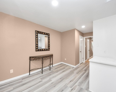 6710 Biggs Court - Photo Thumbnail 14