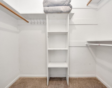 6710 Biggs Court - Photo Thumbnail 4