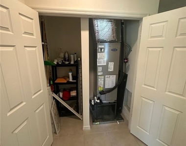 4115 14th Avenue Ne - Photo Thumbnail 20