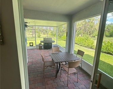 4115 14th Avenue Ne - Photo Thumbnail 4