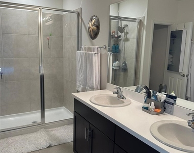 4115 14th Avenue Ne - Photo Thumbnail 36