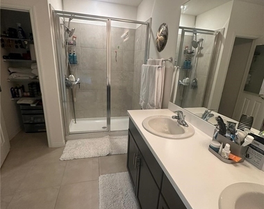4115 14th Avenue Ne - Photo Thumbnail 35