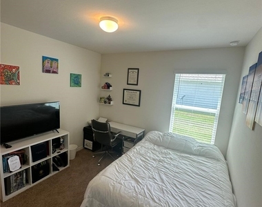 4115 14th Avenue Ne - Photo Thumbnail 21