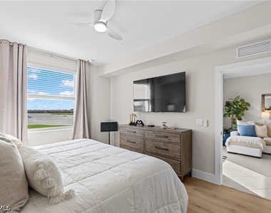 5651 Double Eagle Circle - Photo Thumbnail 10