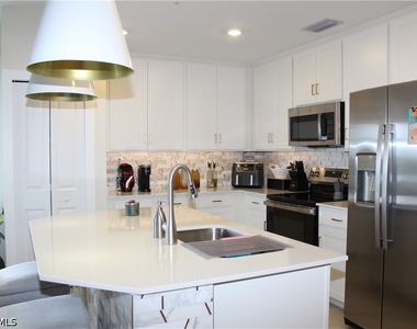 5583 Double Eagle Circle - Photo Thumbnail 2