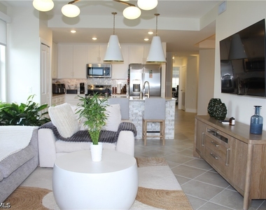5583 Double Eagle Circle - Photo Thumbnail 5