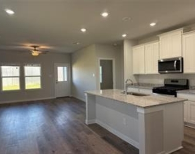 5814 Aurora Greens Lane - Photo Thumbnail 3