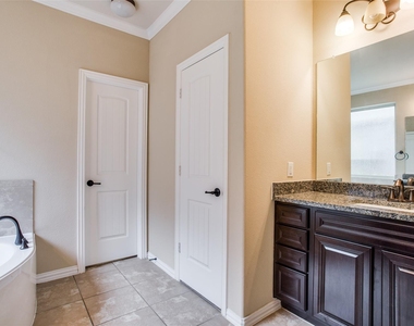 4810 Addison Forest Trail - Photo Thumbnail 18