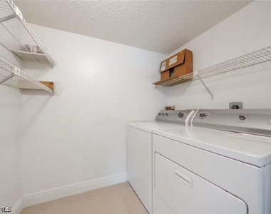 802 Sky Pine Way - Photo Thumbnail 10