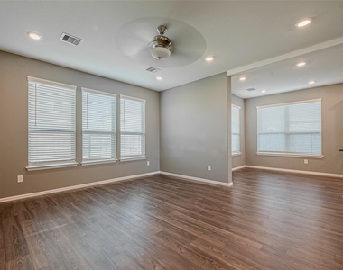 7603 Rainy Valley Lane - Photo Thumbnail 4