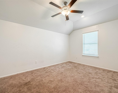 7603 Rainy Valley Lane - Photo Thumbnail 14