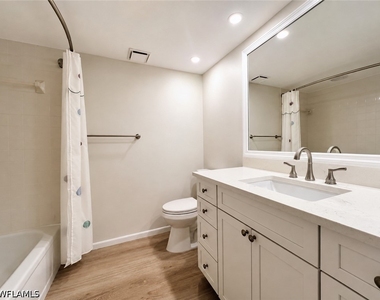 1782 Imperial Golf Course Boulevard - Photo Thumbnail 16