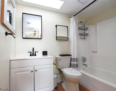 1004 Manatee Road - Photo Thumbnail 13