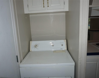9999 Elder Street - Photo Thumbnail 12