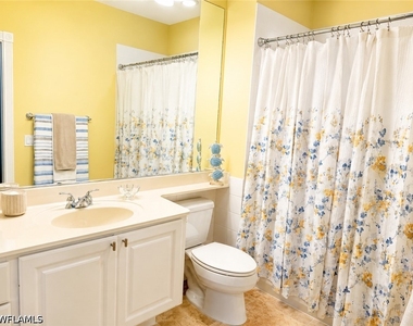 8357 Rimini Way - Photo Thumbnail 16