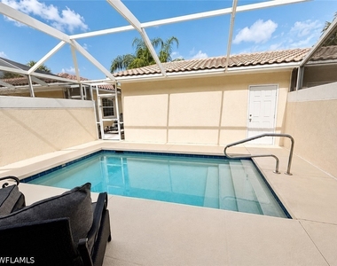 8357 Rimini Way - Photo Thumbnail 22
