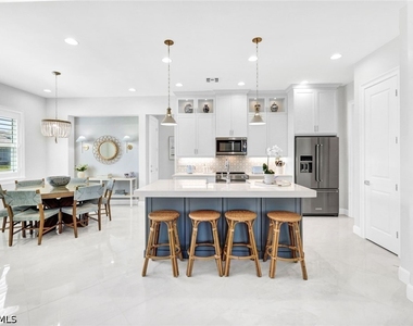 7111 Cayo Coco Lane - Photo Thumbnail 9