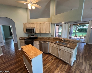 608 Crossfield Circle - Photo Thumbnail 16