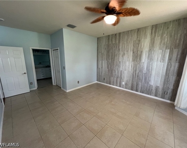 608 Crossfield Circle - Photo Thumbnail 28