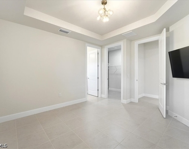 5935 Mayflower Way - Photo Thumbnail 9