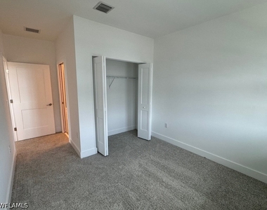 26351 Coco Cay Circle - Photo Thumbnail 16