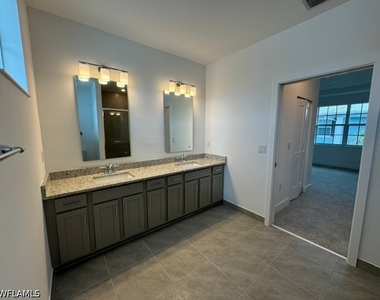 26351 Coco Cay Circle - Photo Thumbnail 25