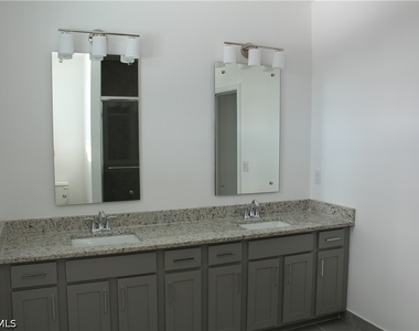 26351 Coco Cay Circle - Photo Thumbnail 21