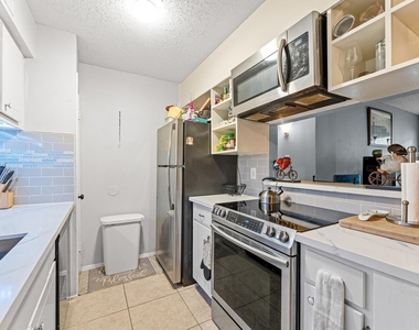 3535 Nasa Rd 1 Parkway - Photo Thumbnail 14