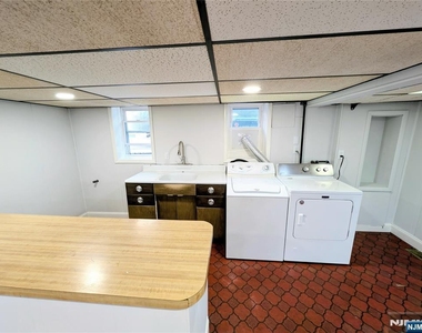 88 Mckinley - Photo Thumbnail 16