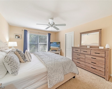 1032 Tivoli Lane - Photo Thumbnail 10