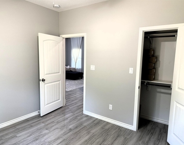 162 County Road 2221 - Photo Thumbnail 4