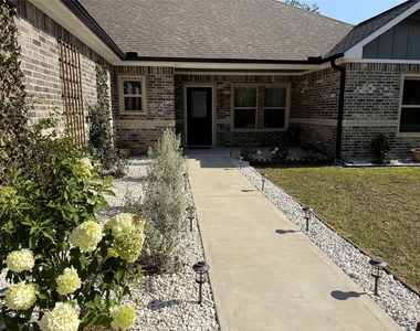 162 County Road 2221 - Photo Thumbnail 1