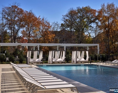 100 Eisenhower - Photo Thumbnail 20
