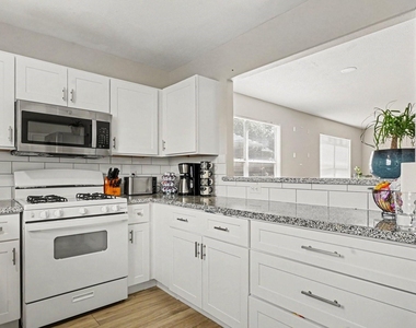 9039 Serena Lane - Photo Thumbnail 14
