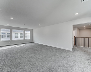 9522 Rialto Creek Drive - Photo Thumbnail 29