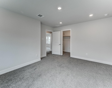 9522 Rialto Creek Drive - Photo Thumbnail 31