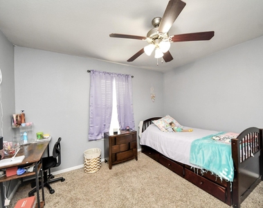 3030 Dripping Springs Court - Photo Thumbnail 10
