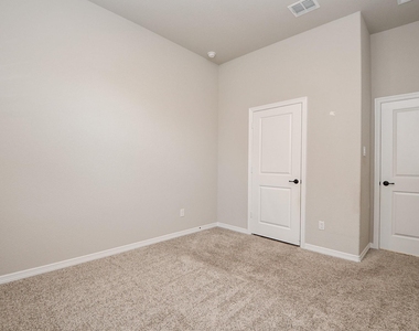 18331 Pedernales Springs Drive - Photo Thumbnail 23