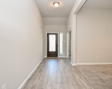 18331 Pedernales Springs Drive - Photo Thumbnail 4